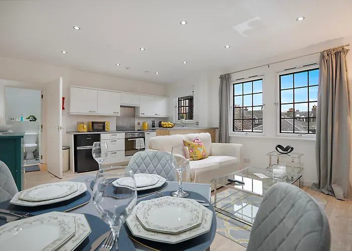 George Street Apartment - Grampian Lettings